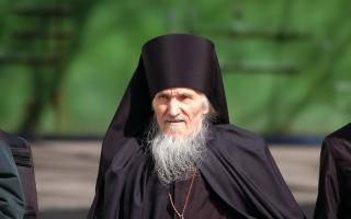 Ülempreester Andrei Aleksejev: minu ülestunnistaja, abt Vissarion (Ostapenko), munk ja Kolmainsuse-Sergius Lavra ülestunnistaja