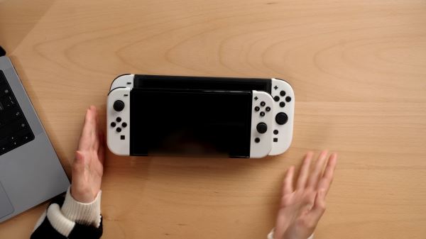 Китайская блогерша показала, как может выглядеть Nintendo Switch 2 — фото, видео, сравнение с PlayStation Portal и Steam Deck